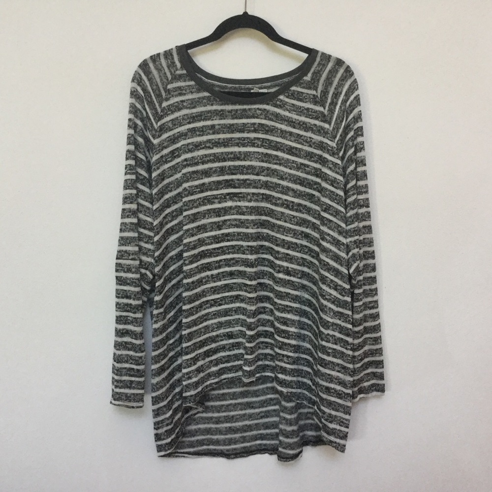 Cato Grey, White Striped Knit Long Sleeve Velvet Elbow Tunic Top Size 18/20 W
